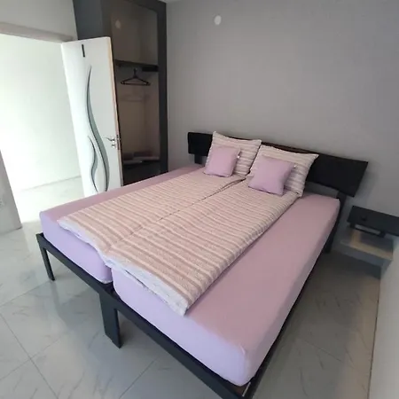 Vila Carolija Futog Exterior photo